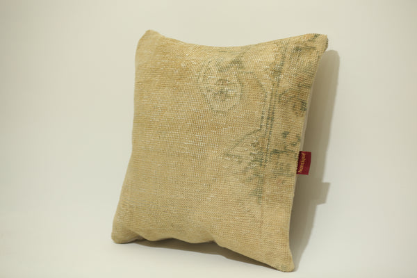 Vivid Kilim Pattern Decor Cushion 20-20 inch