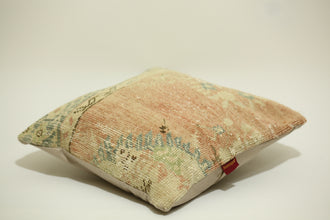 Kilim Pillow with Tassel Detail 20-20 inch