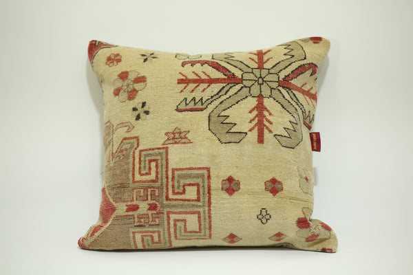 Kilim Pillow with Tassel Detail 24-24 inch