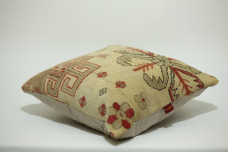 Kilim Pillow with Tassel Detail 24-24 inch