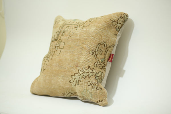 Kilim Pillow Cover with Tassel Detail 24-24 inch