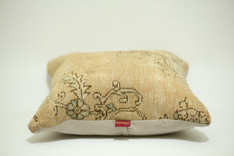 Kilim Pillow Cover with Tassel Detail 24-24 inch