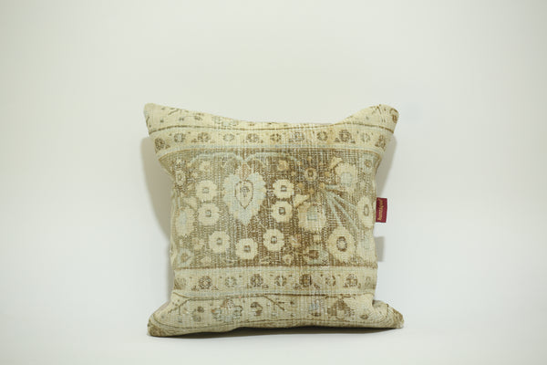 Traditional Handwoven Kilim Accent 20-20 inch