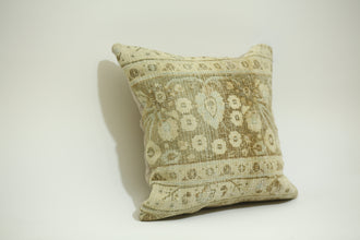 Traditional Handwoven Kilim Accent 20-20 inch