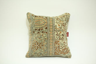 Antique-Inspired Kilim Rug Pillow 20-20 inch