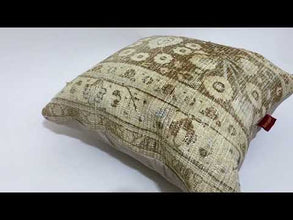 Traditional Handwoven Kilim Accent 20-20 inch