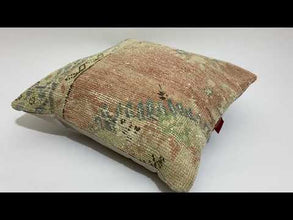 Kilim Pillow with Tassel Detail 20-20 inch